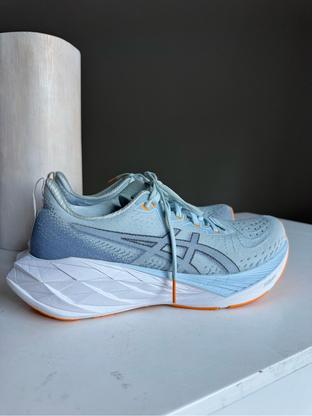 ASICS Novablast 3 Running Shoes Light Blue Orange – Men’s Size 10